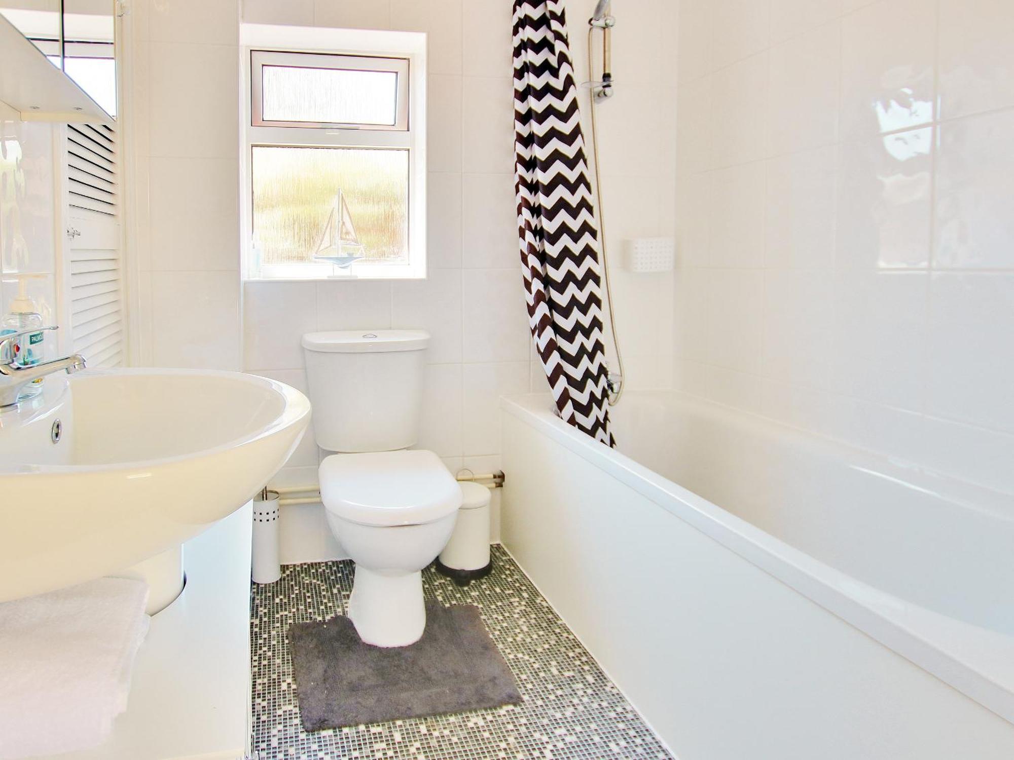 Irenic Lodge Netley Marsh Екстериор снимка